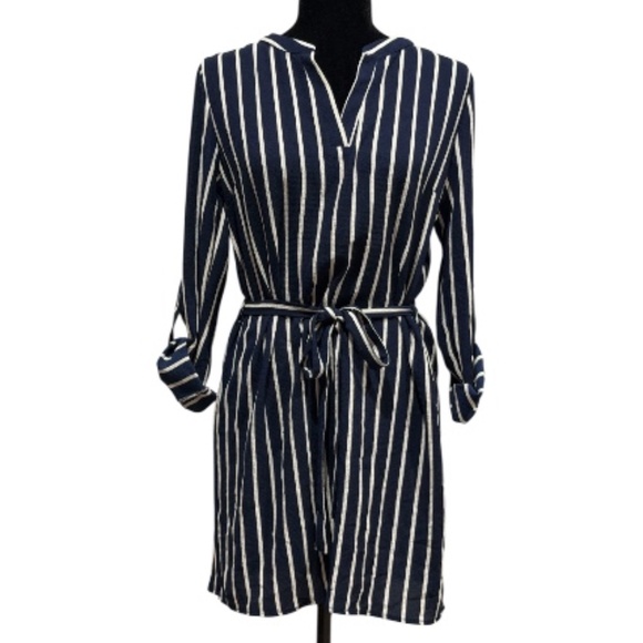 โญ Forever 21 Striped Tie-Waist T-Shirt Dress โ Size Small - Picture 1 of 5